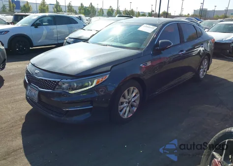 2016 Kia Optima Ex z USA, uszkodzony, nr VIN 5XXGU4L32GG022414